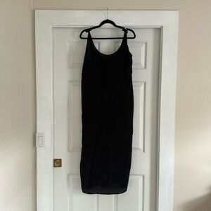 AMOMENTO BLACK SHIFT DRESS
